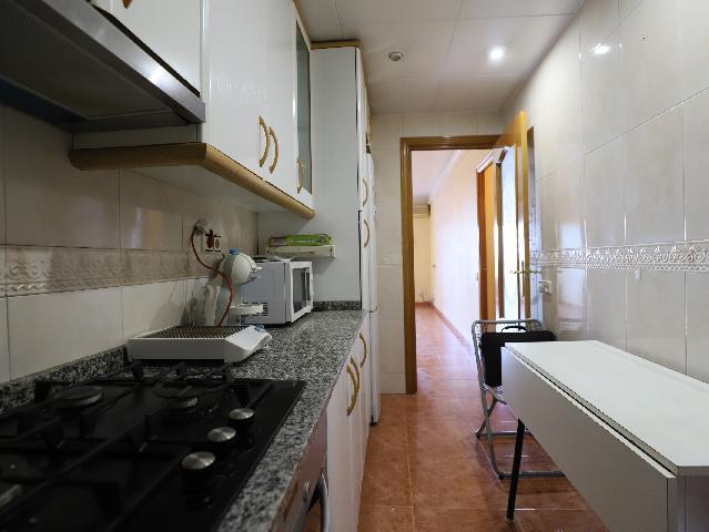 Imagen 13 Inmueble 303083 - Piso en alquiler en Esplugues De Llobregat / Junto plaza Mahatma Gandhi y escuela Folch I ...
