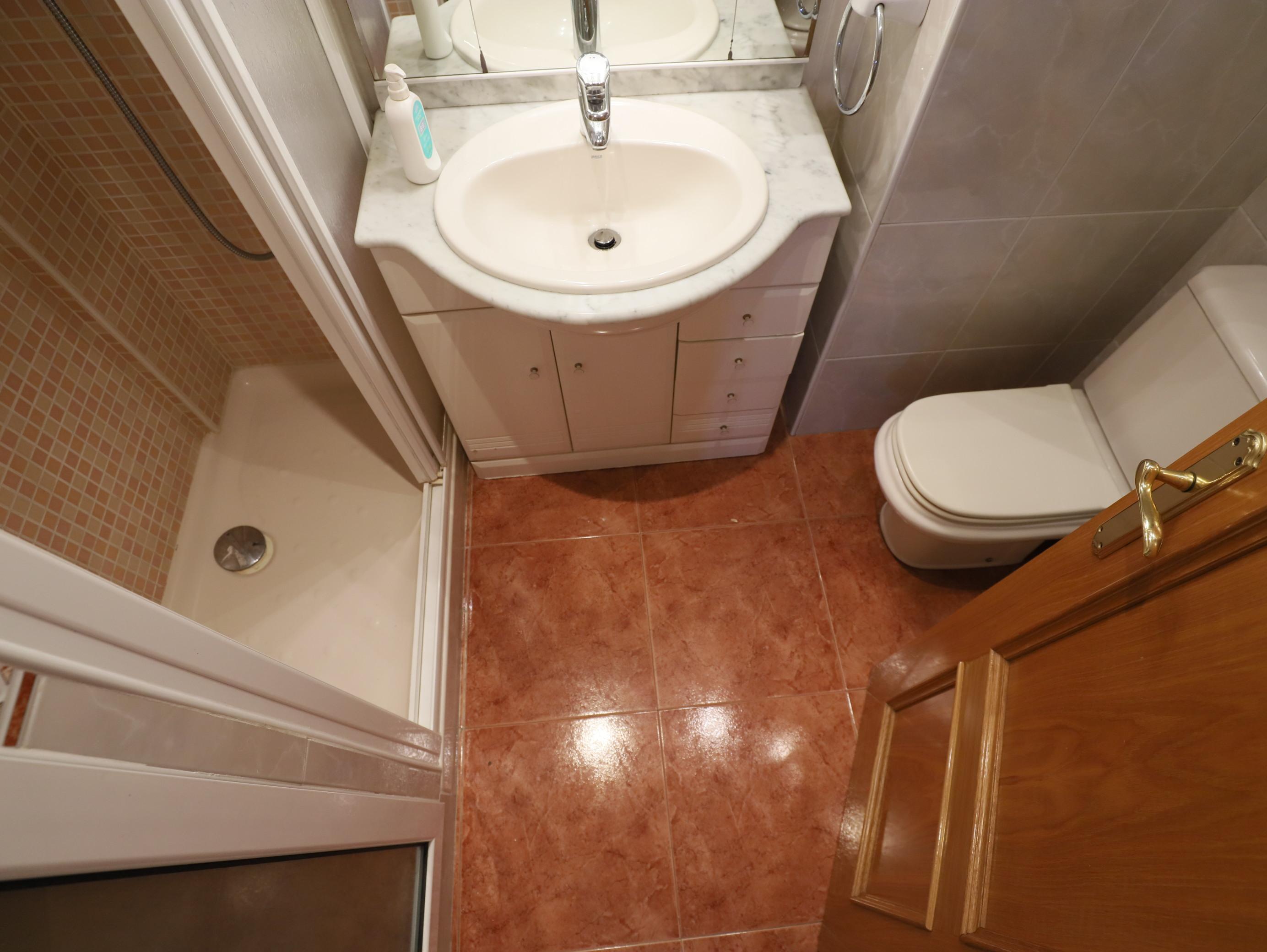 Imagen 23 Piso en alquiler en Esplugues De Llobregat / Junto plaza Mahatma Gandhi y escuela Folch I ...