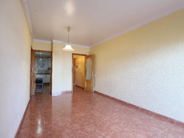 Imagen 11 Inmueble 303083 - Piso en alquiler en Esplugues De Llobregat / Junto plaza Mahatma Gandhi y escuela Folch I ...
