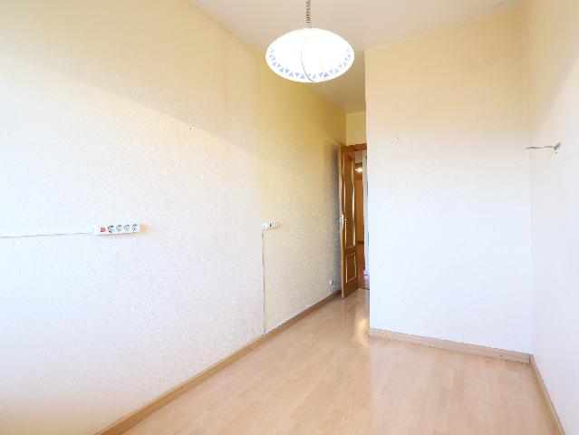Imagen 33 Inmueble 303083 - Piso en alquiler en Esplugues De Llobregat / Junto plaza Mahatma Gandhi y escuela Folch I ...