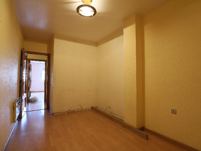 Imagen 25 Inmueble 303083 - Piso en alquiler en Esplugues De Llobregat / Junto plaza Mahatma Gandhi y escuela Folch I ...