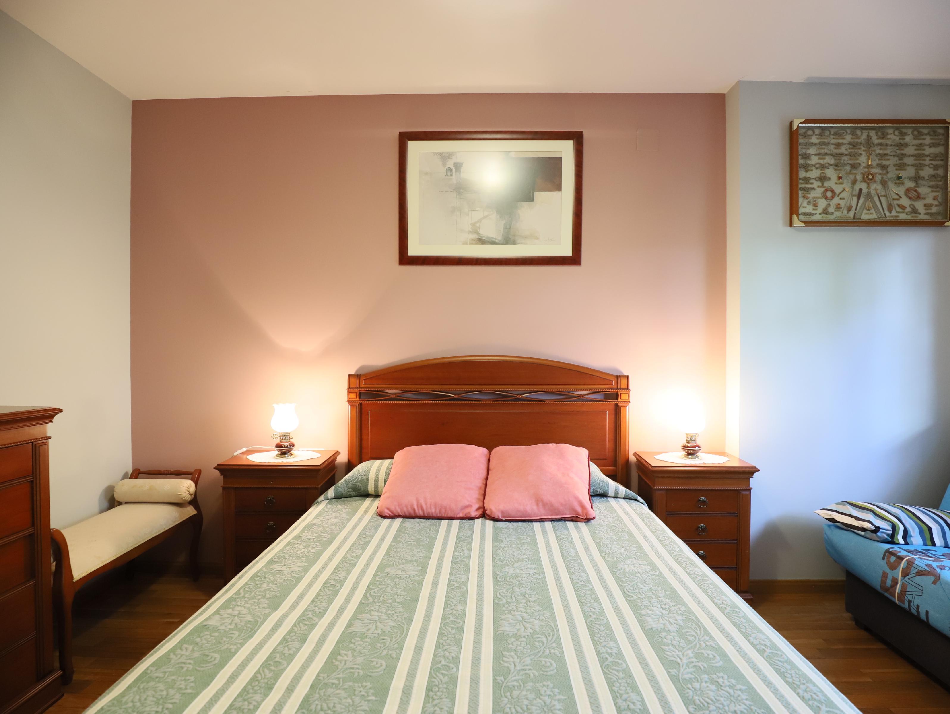 Imagen 26 Casa Aislada en venta en Calafell / Plaça Espanya. escola d´educacio infantil M.J.Verdaguer