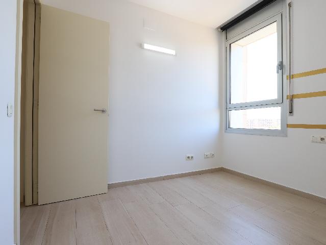 Imagen 32 Inmueble 303505 - Piso en venta en Sant Adrià De Besòs / Junto Forum y escuela deIngenieria de Barcelona este