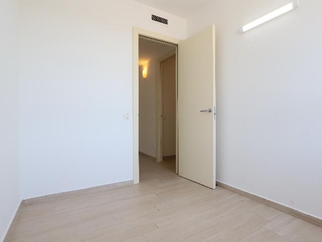 Imagen 12 Inmueble 303505 - Piso en venta en Sant Adrià De Besòs / Junto Forum y escuela deIngenieria de Barcelona este