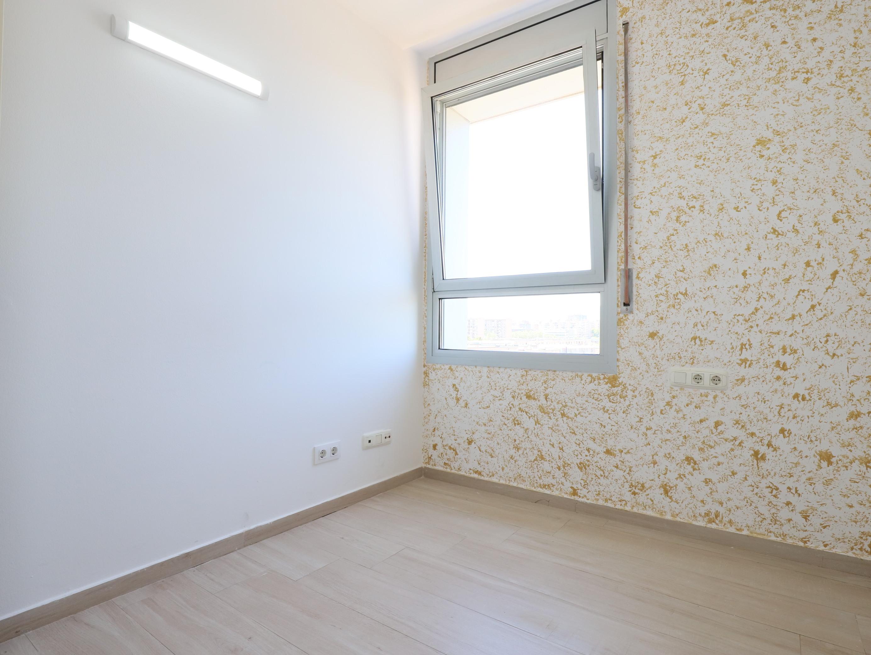 Imagen 33 Piso en venta en Sant Adrià De Besòs / Junto Forum y escuela deIngenieria de Barcelona este