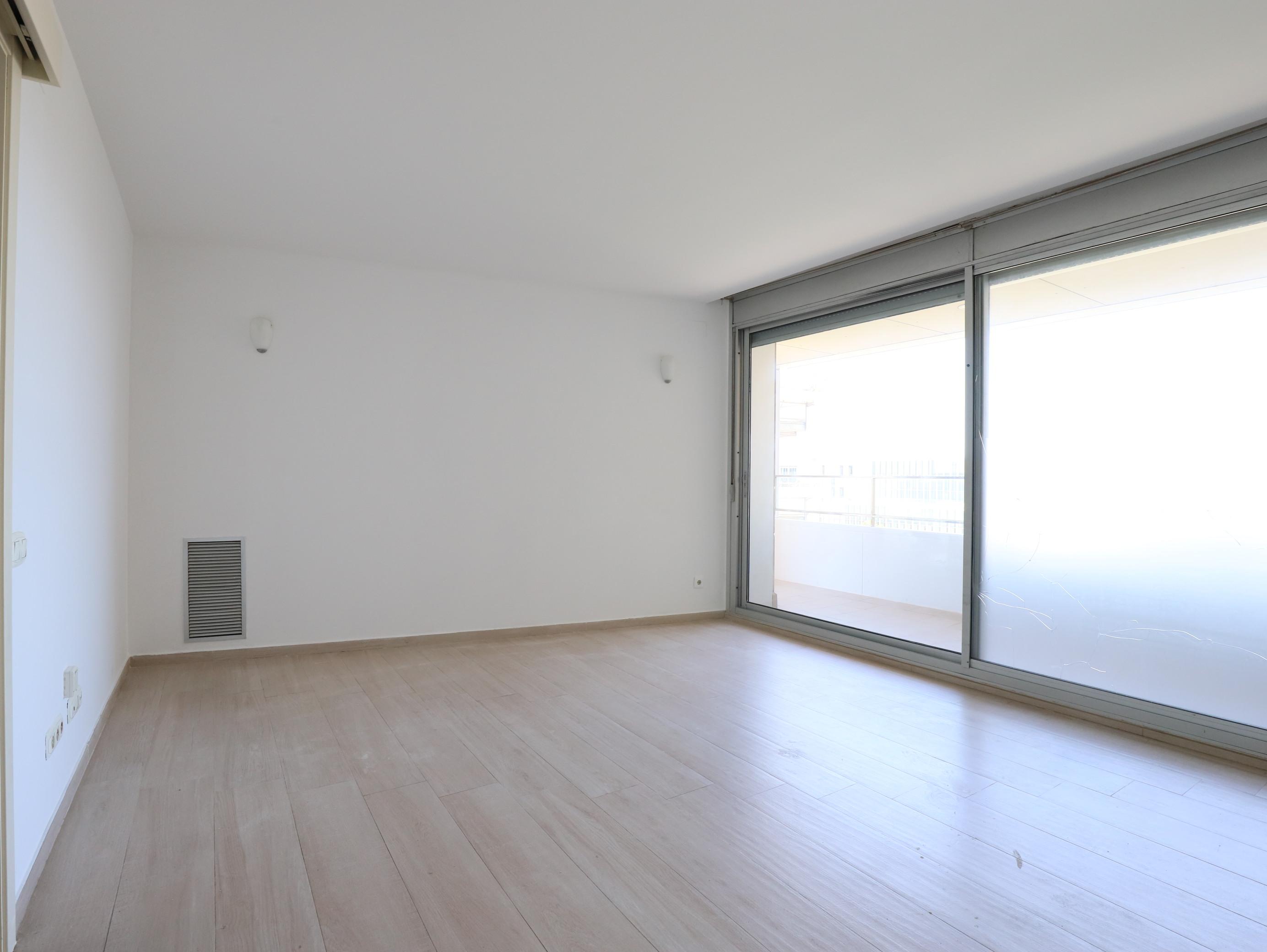 Imagen 6 Piso en venta en Sant Adrià De Besòs / Junto Forum y escuela deIngenieria de Barcelona este