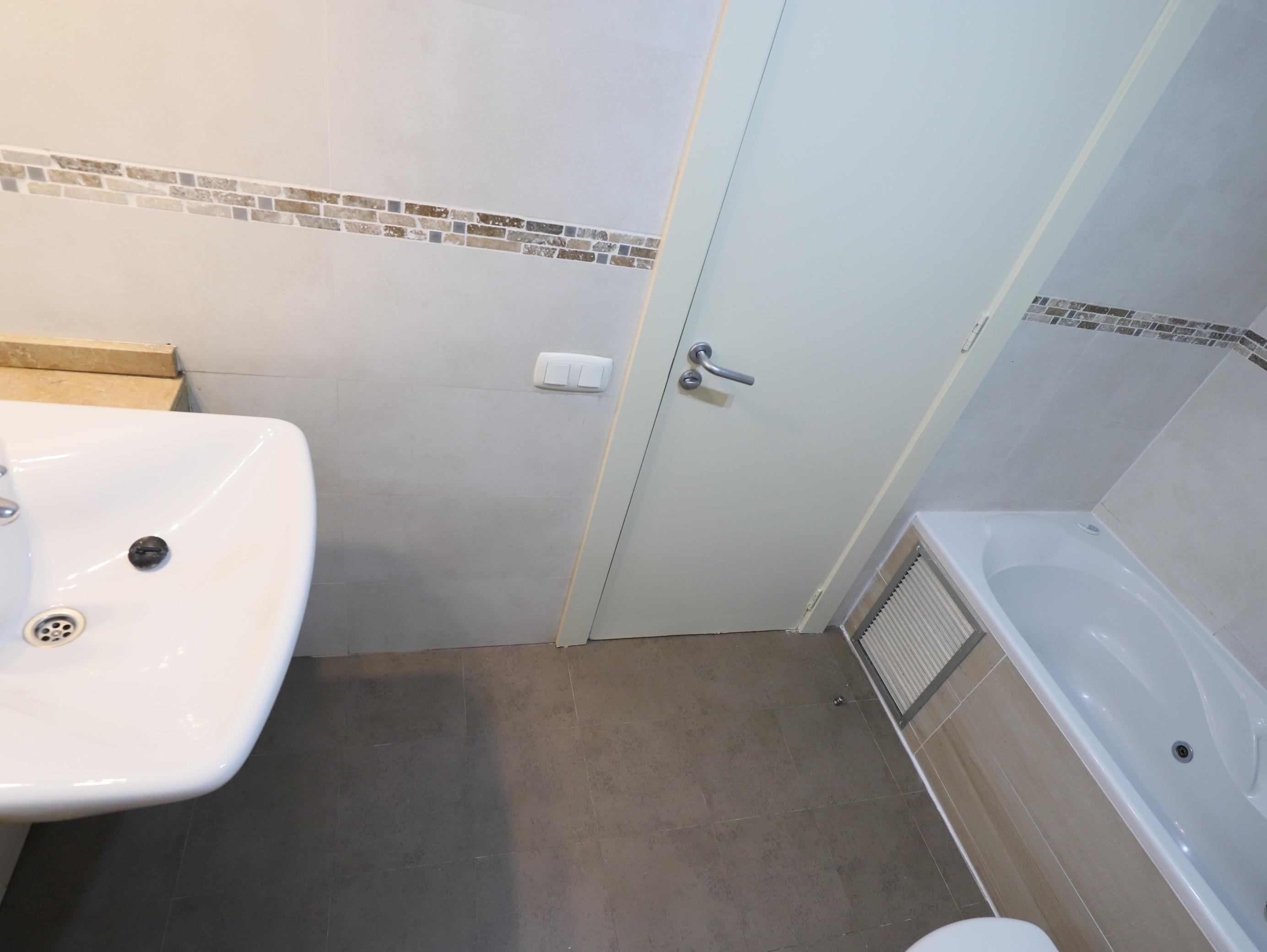 Imagen 37 Piso en venta en Sant Adrià De Besòs / Junto Forum y escuela deIngenieria de Barcelona este