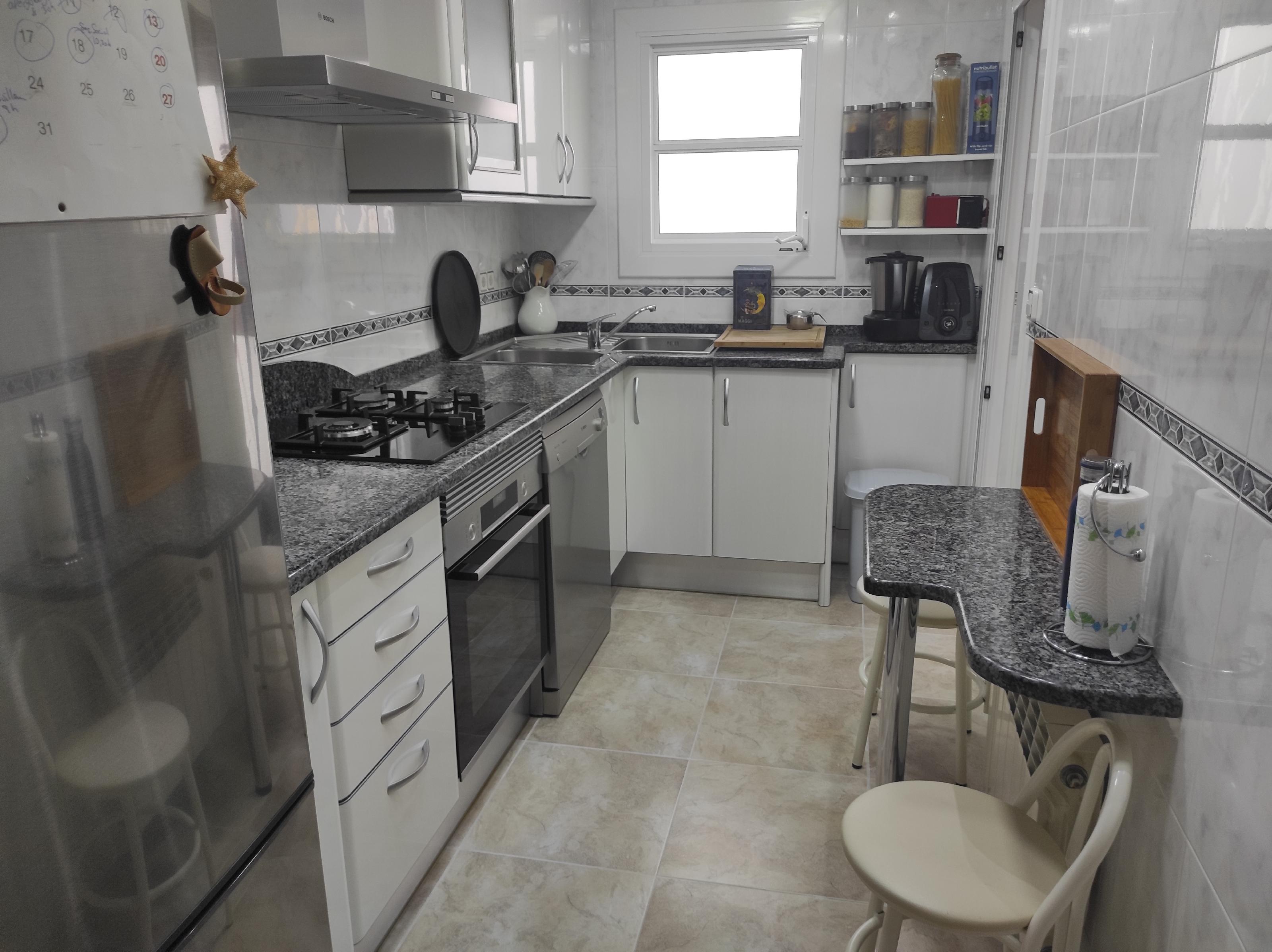 Imagen 3 Piso en venta en Sant Just Desvern / Junto centro de atención primaria, cap de Sant Just