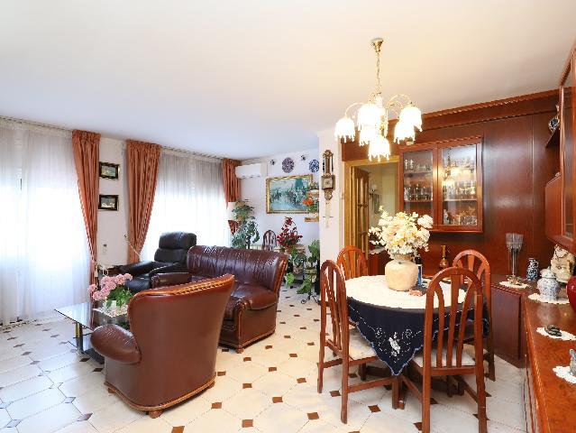 Imagen 2 Inmueble 306227 - Ático en venta en Esplugues De Llobregat / Junto plaça Catalunya 