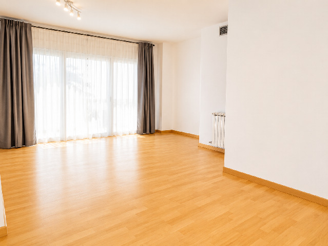 Imagen 2 Inmueble 306376 - Piso en venta en Esplugues De Llobregat / Centro, cerca ayuntamiento