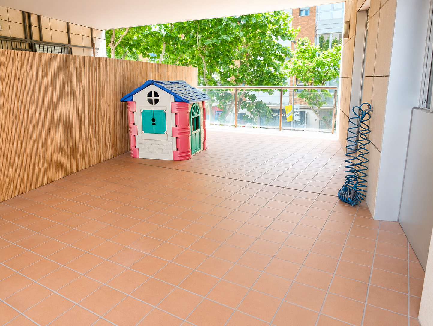 Imagen 16 Piso en venta en Esplugues De Llobregat / Centro, cerca ayuntamiento
