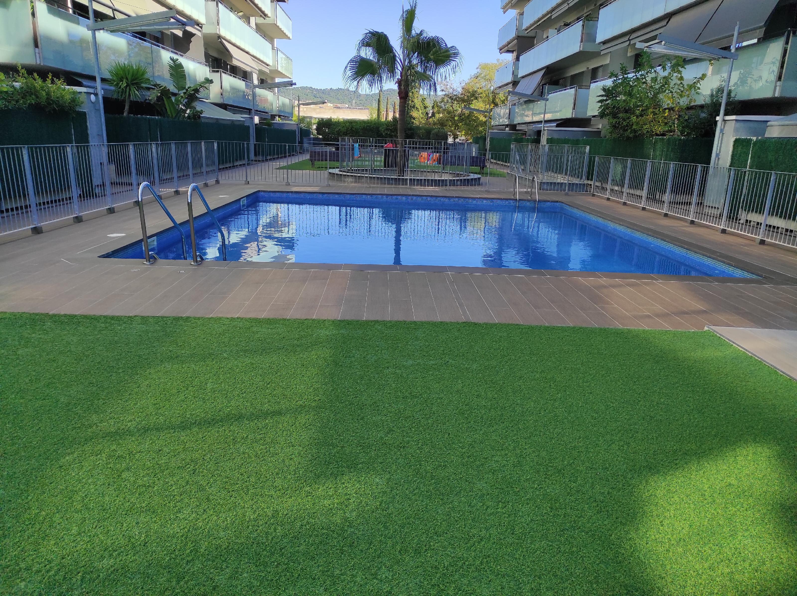 Imagen 1 Planta Baja en venta en Sant Just Desvern / Junto parada tranvia Walden