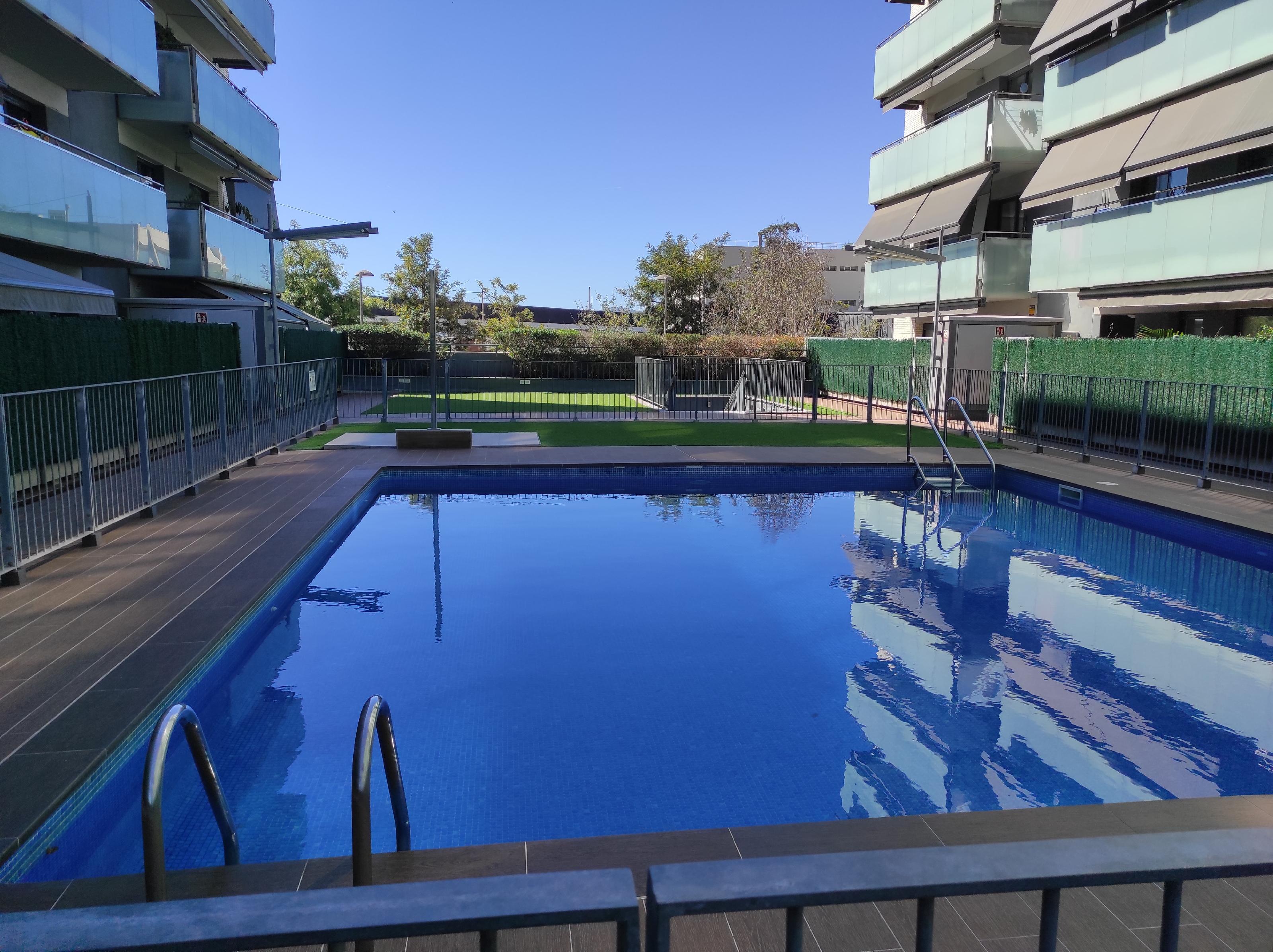 Imagen 34 Planta Baja en venta en Sant Just Desvern / Junto parada tranvia Walden