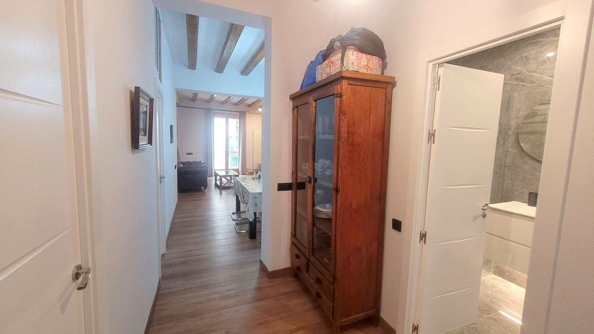 Imagen 5 Piso en venta en Barcelona / A un paso del Metro Universitat y Ronda Sant Antoni