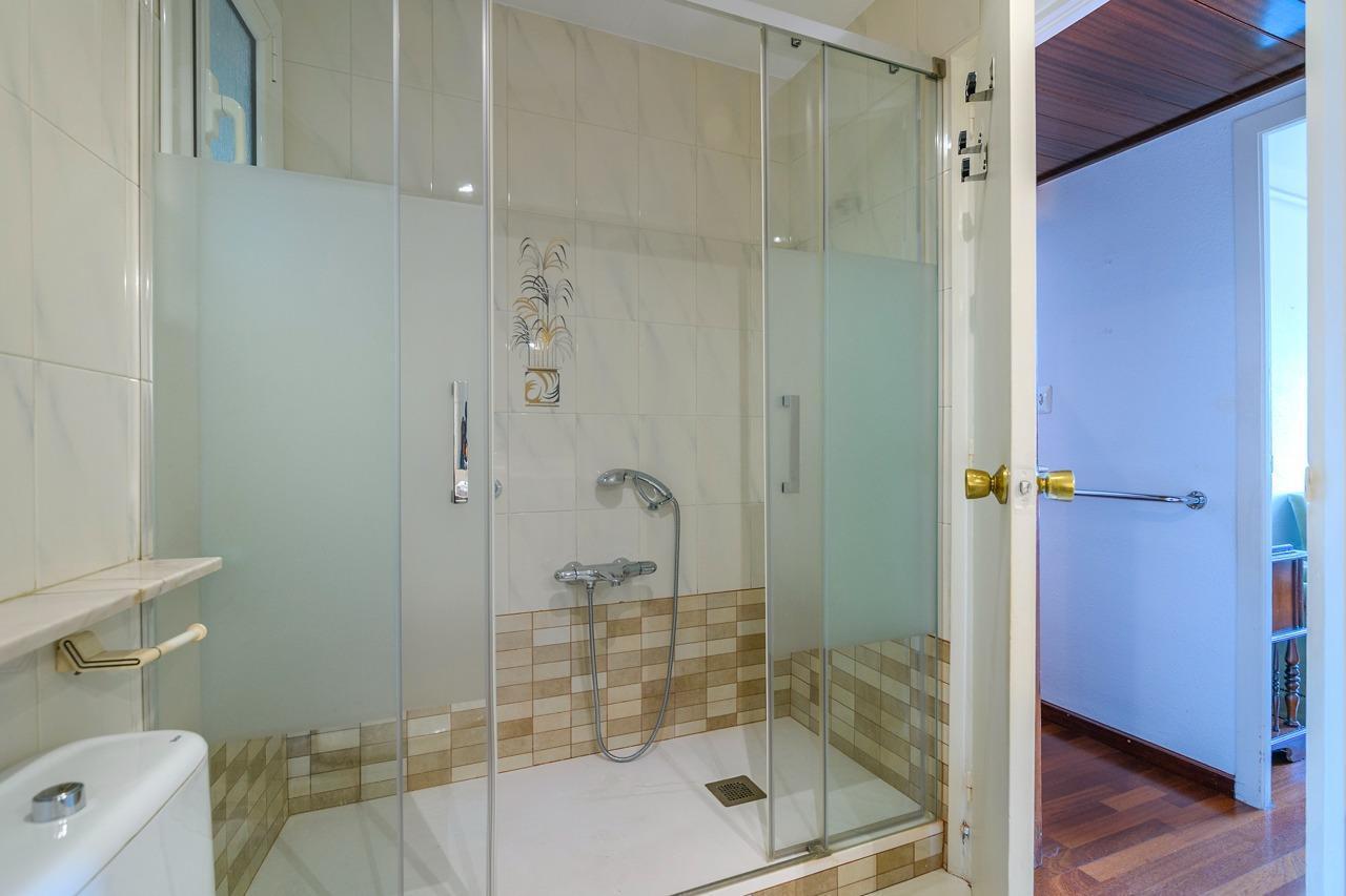 Imagen 9 Piso en venta en Barcelona / Avda. mare de déu de Montserrat