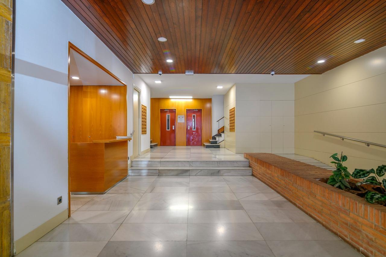 Imagen 16 Piso en venta en Barcelona / Avda. mare de déu de Montserrat