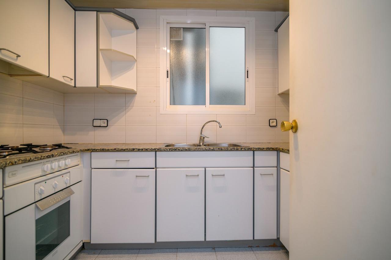 Imagen 2 Piso en venta en Barcelona / Avda. mare de déu de Montserrat