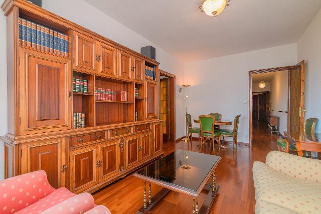 Imagen 8 Inmueble 299992 - Piso en venta en Barcelona / Avda. mare de déu de Montserrat