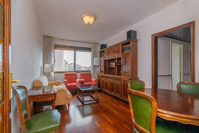 Imagen 1 Inmueble 299992 - Piso en venta en Barcelona / Avda. mare de déu de Montserrat