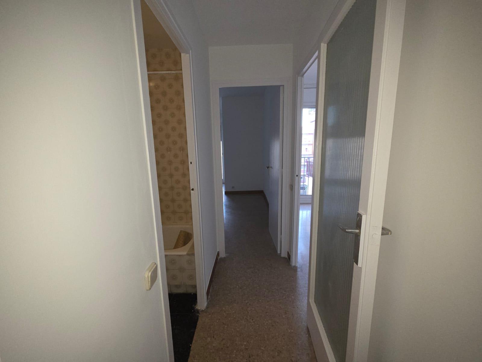 Imagen 14 Piso en venta en Barcelona / Junto Avda. Meridiana