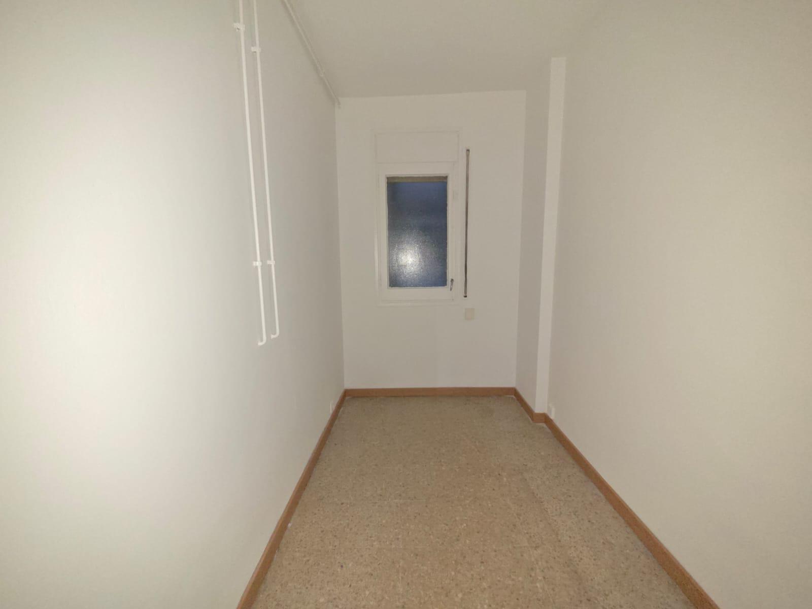 Imagen 7 Piso en venta en Barcelona / Junto Avda. Meridiana