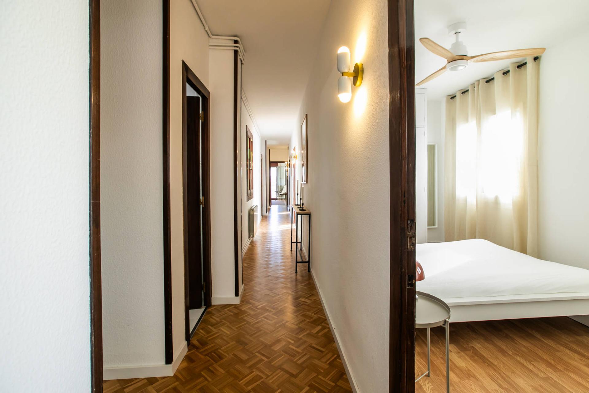 Imagen 17 Piso en venta en Barcelona / Junto Avda. Torres i Bages