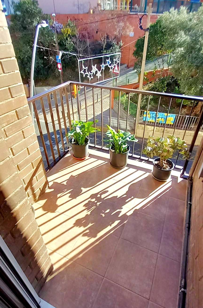 Imagen 4 Piso en venta en Barcelona / El Carmel, carrer Santuari