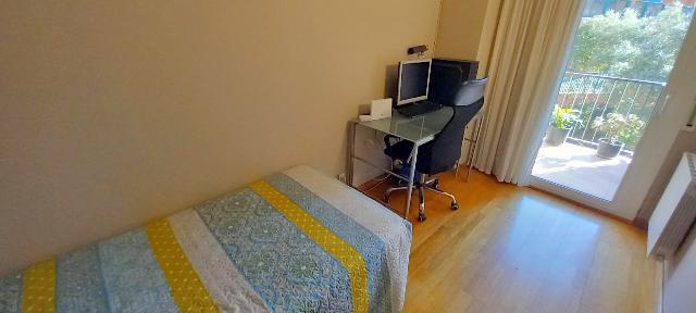 Imagen 10 Inmueble 300674 - Piso en venta en Barcelona / El Carmel, carrer Santuari