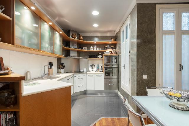 Imagen 3 Inmueble 300687 - Piso en venta en Barcelona / Comte Urgell - Provença