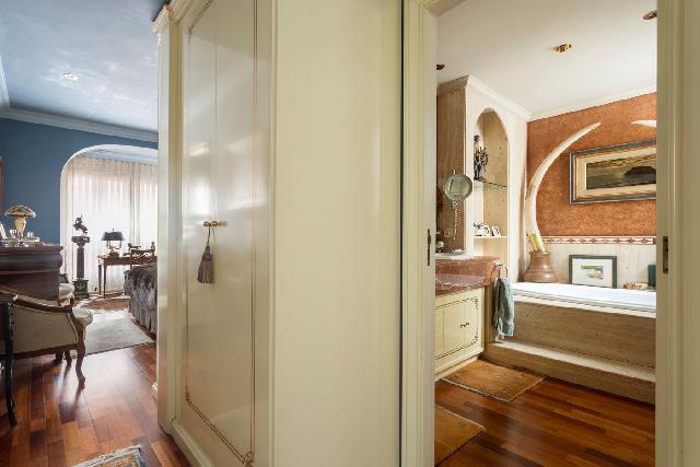 Imagen 18 Inmueble 300687 - Piso en venta en Barcelona / Comte Urgell - Provença