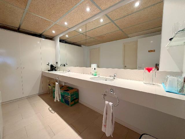Imagen 5 Inmueble 300755 - Oficina Comercial en venta en Barcelona / Numancia - Travessera de les Corts
