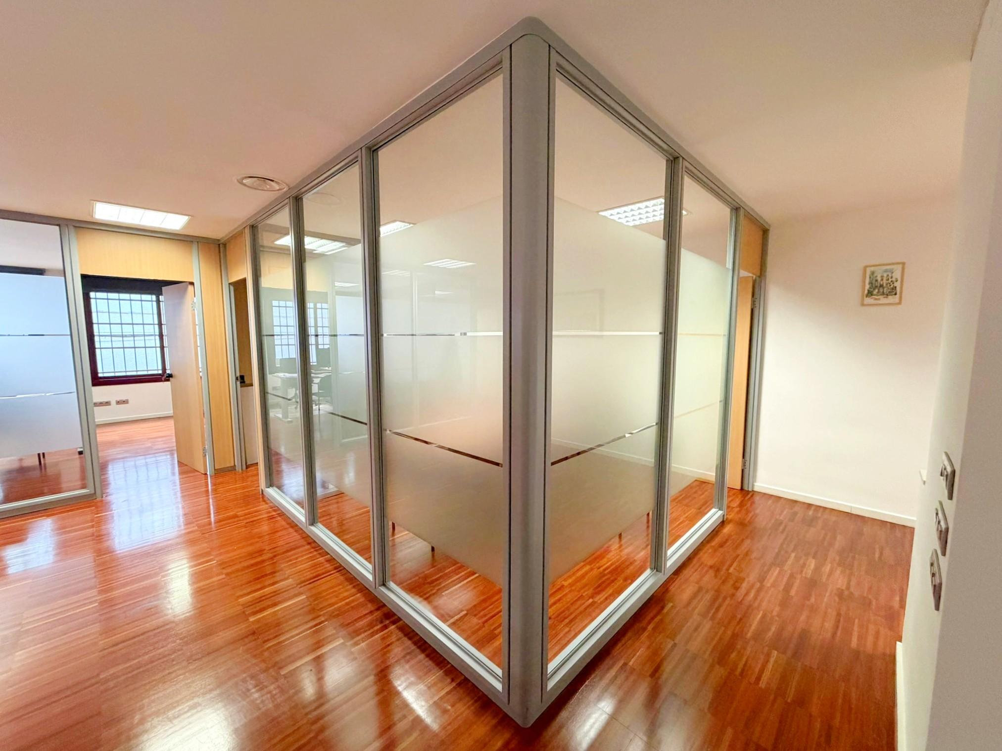 Imagen 8 Oficina Comercial en venta en Barcelona / Numancia - Travessera de les Corts