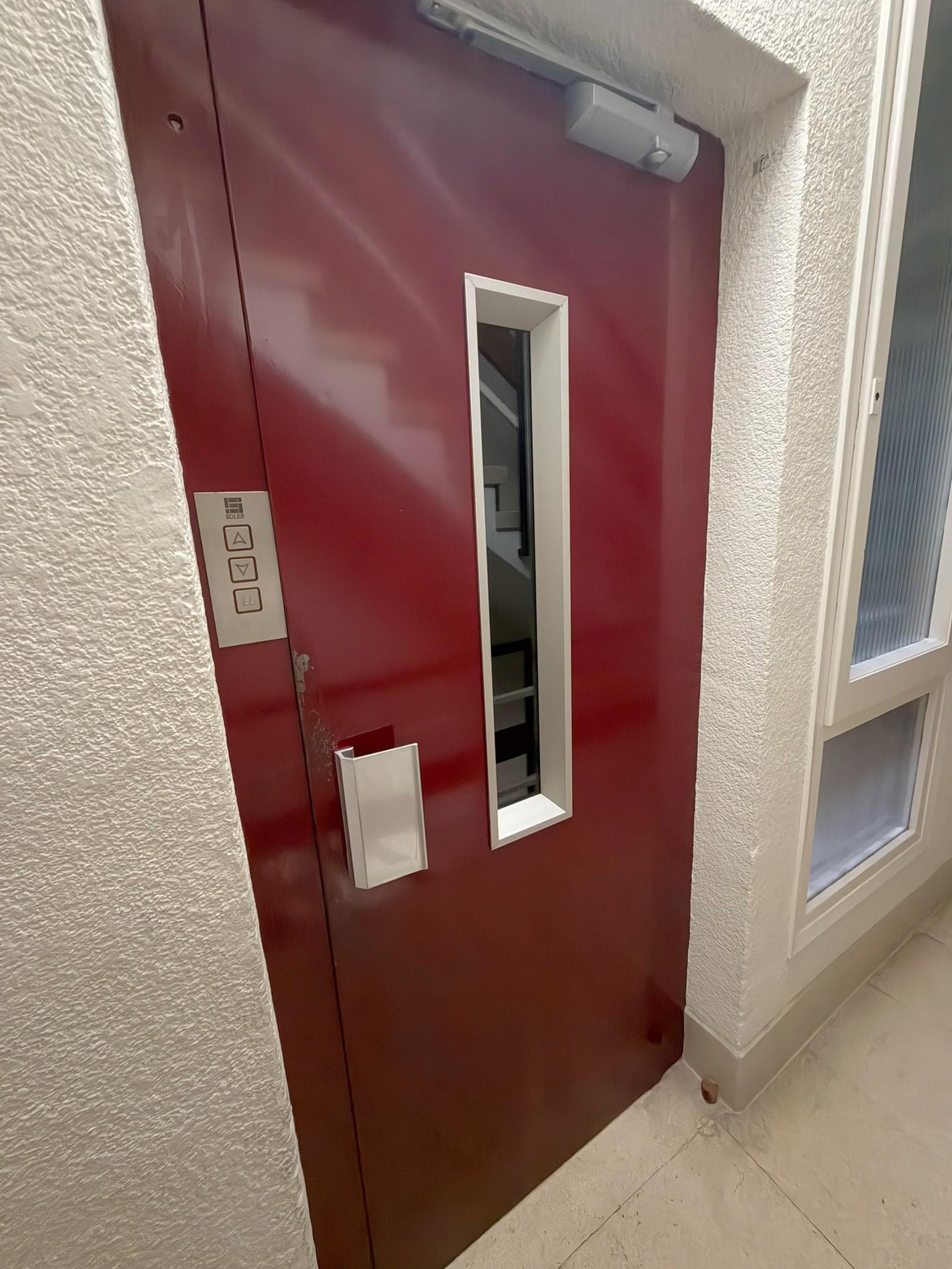 Imagen 28 Piso en venta en Barcelona / Junto C/ Escorial