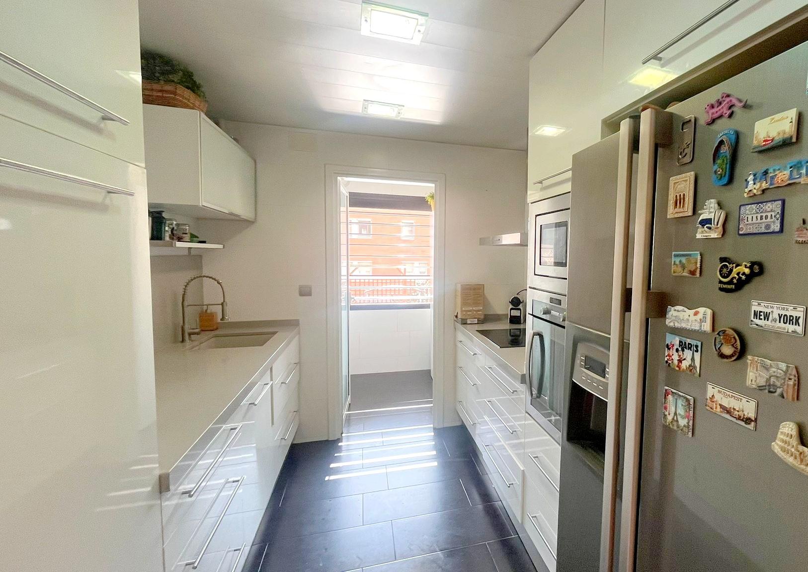 Imagen 3 Piso en venta en Sant Feliu De Llobregat / Mas Lluí - passeig Comte Vilardaga