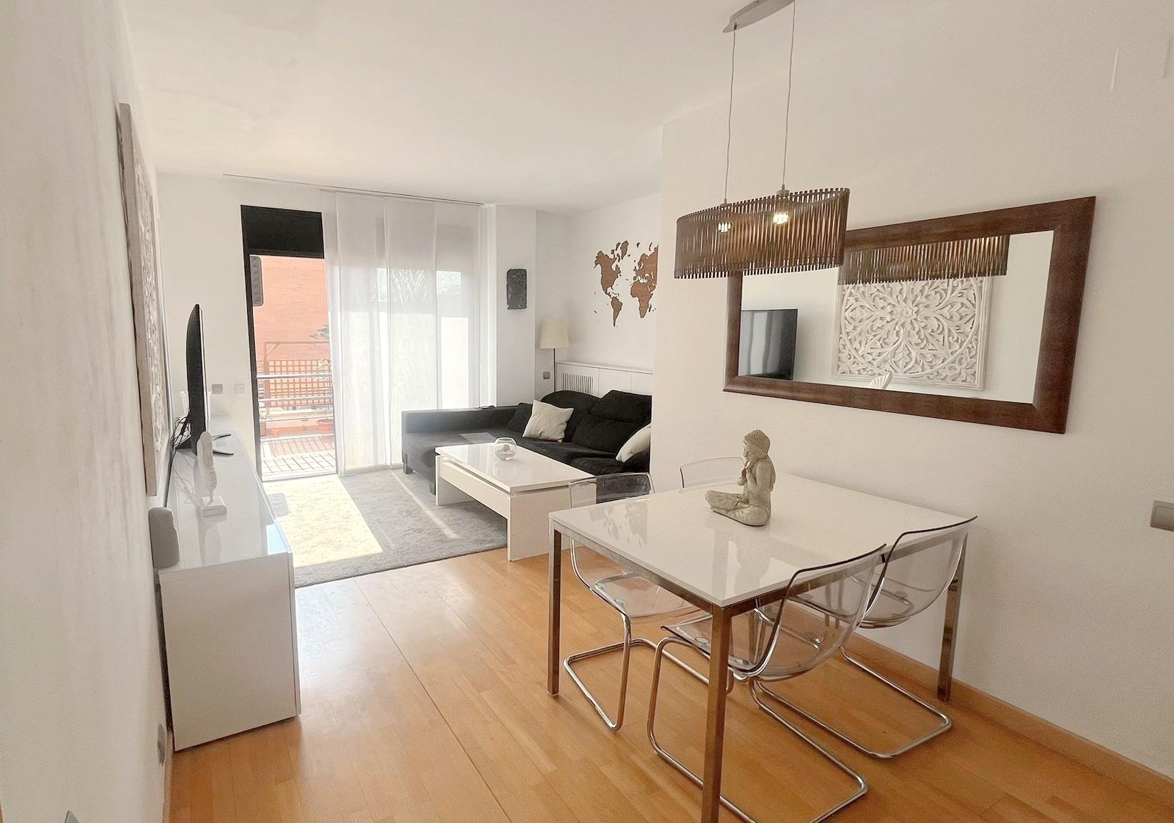 Imagen 2 Piso en venta en Sant Feliu De Llobregat / Mas Lluí - passeig Comte Vilardaga