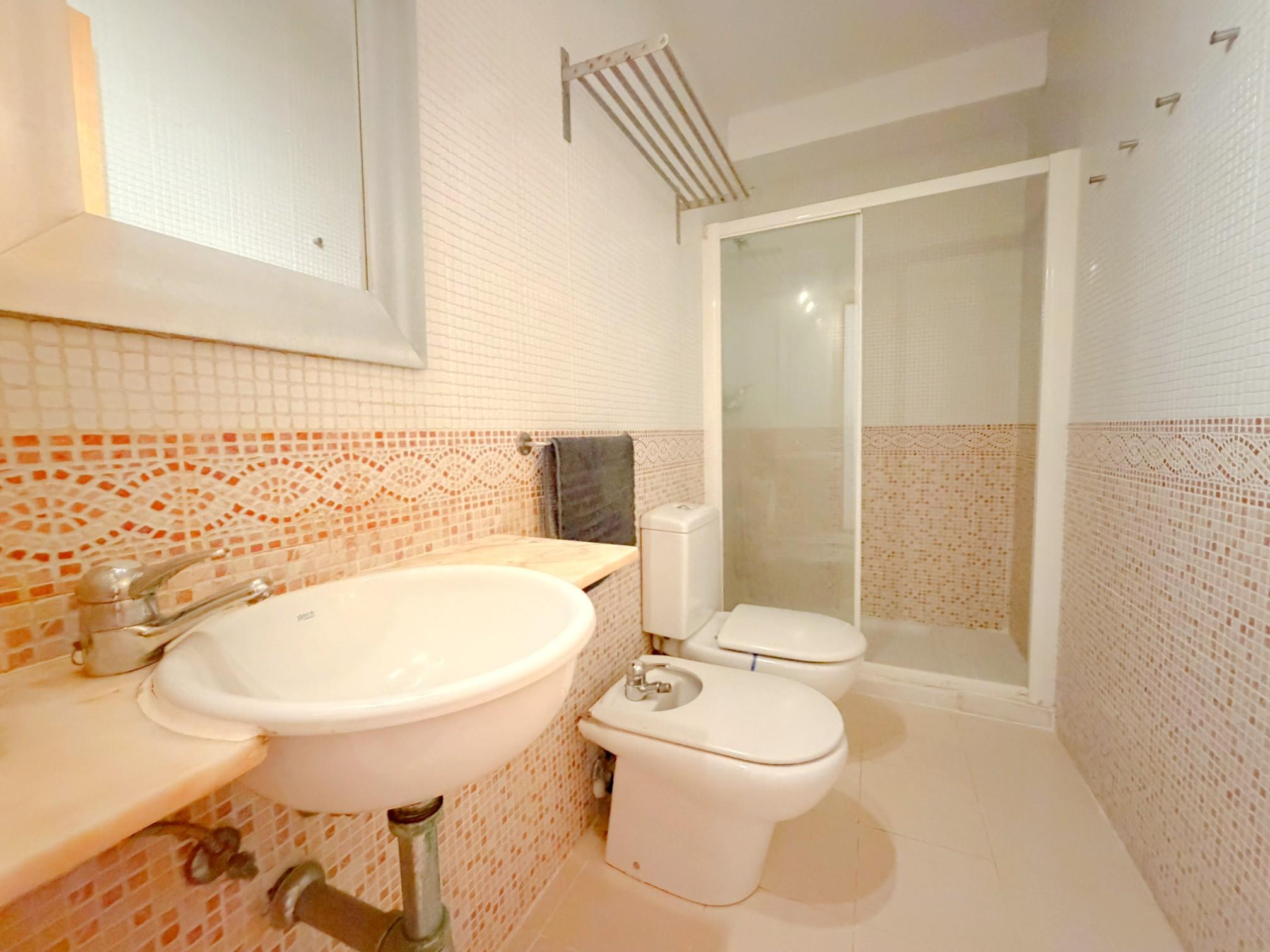 Imagen 3 Piso en venta en Barcelona / Junto Carrer Pelai - Plaça Castilla