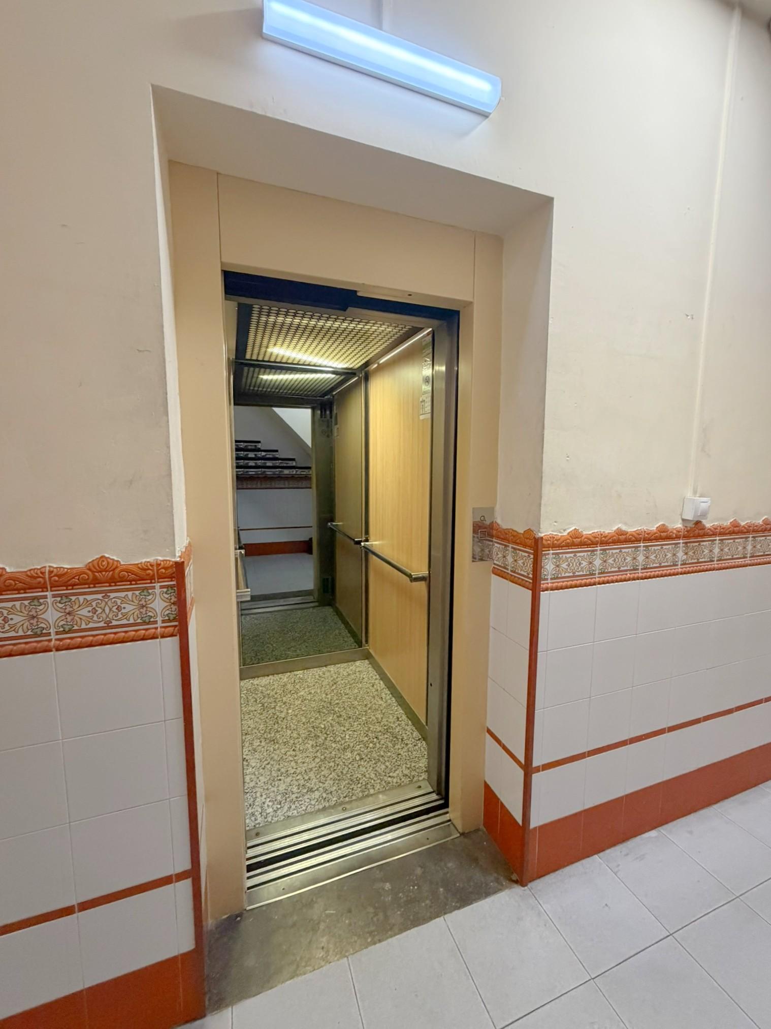 Imagen 30 Piso en venta en Barcelona / Junto Carrer Pelai - Plaça Castilla