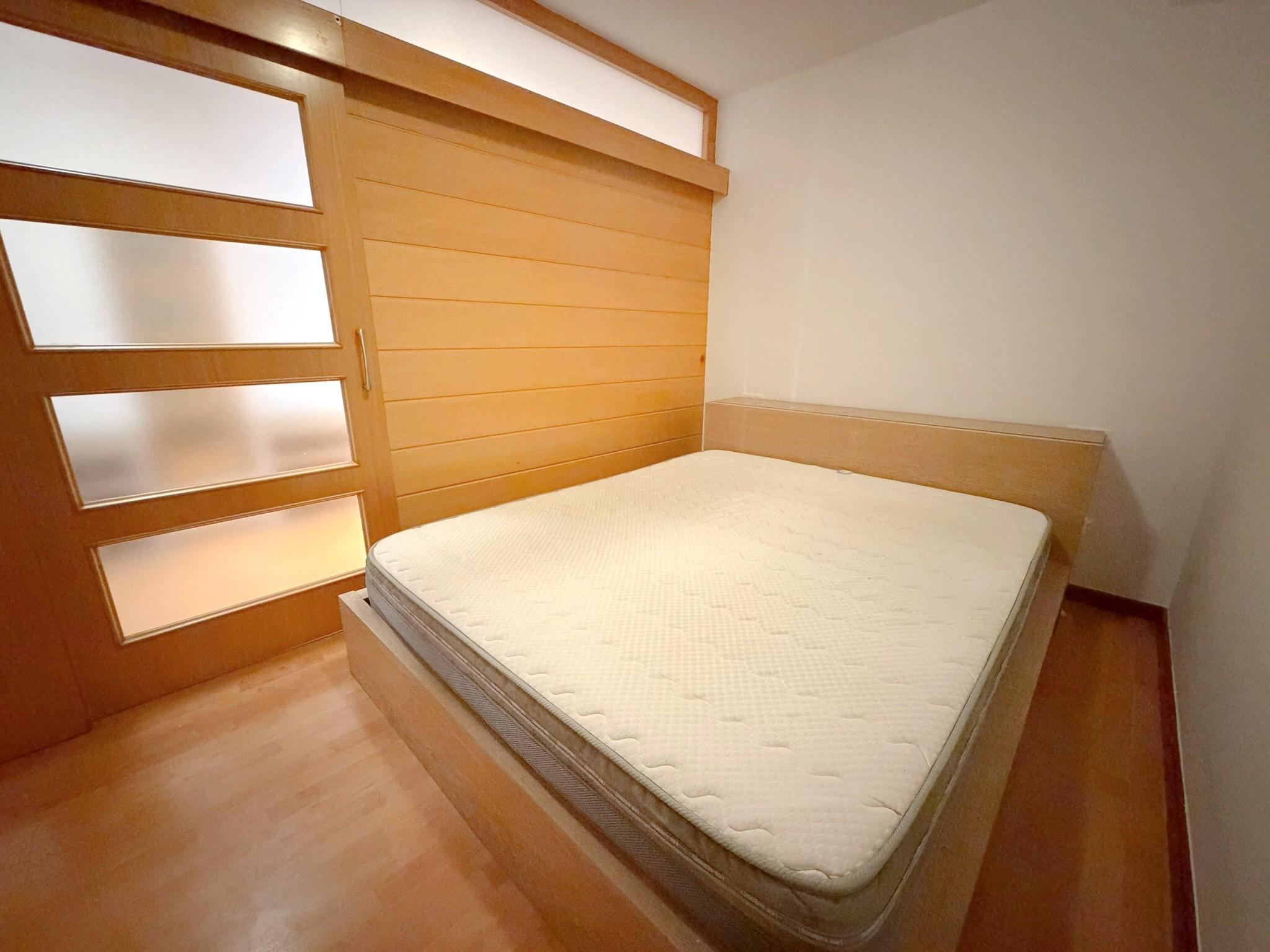 Imagen 4 Piso en venta en Barcelona / Junto Carrer Pelai - Plaça Castilla