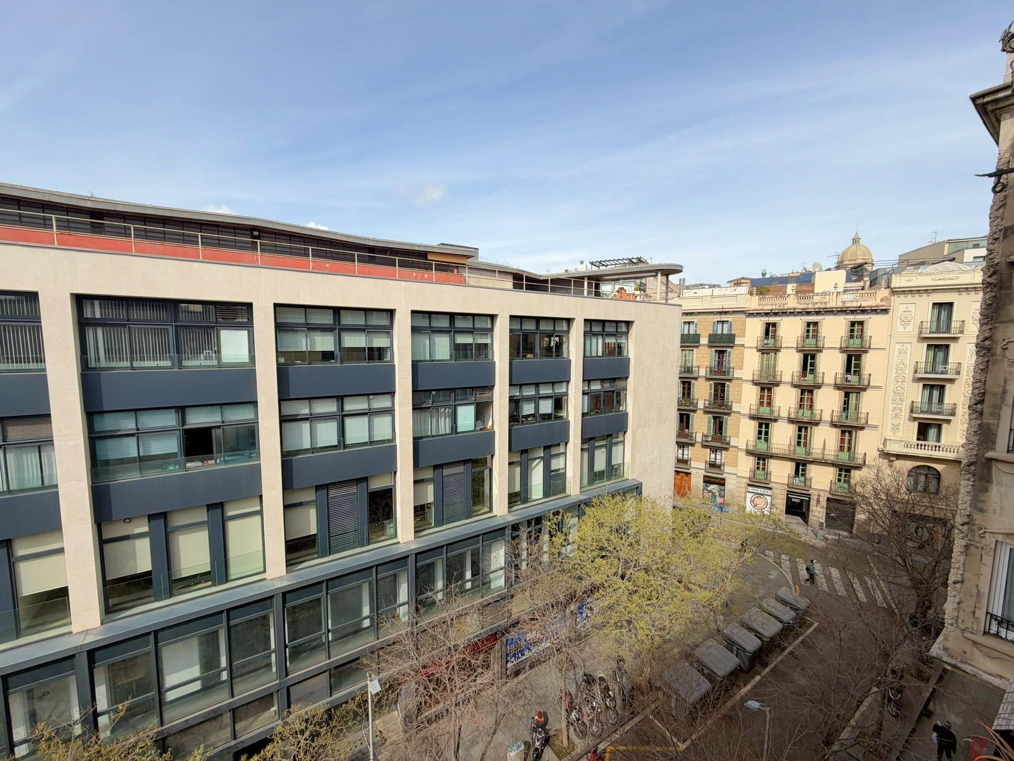 Imagen 8 Piso en venta en Barcelona / Junto Carrer Pelai - Plaça Castilla