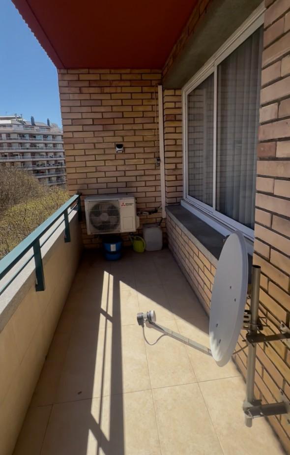 Imagen 1 Piso en venta en Barcelona / Comte Borrell - Mercat Sant Antoni