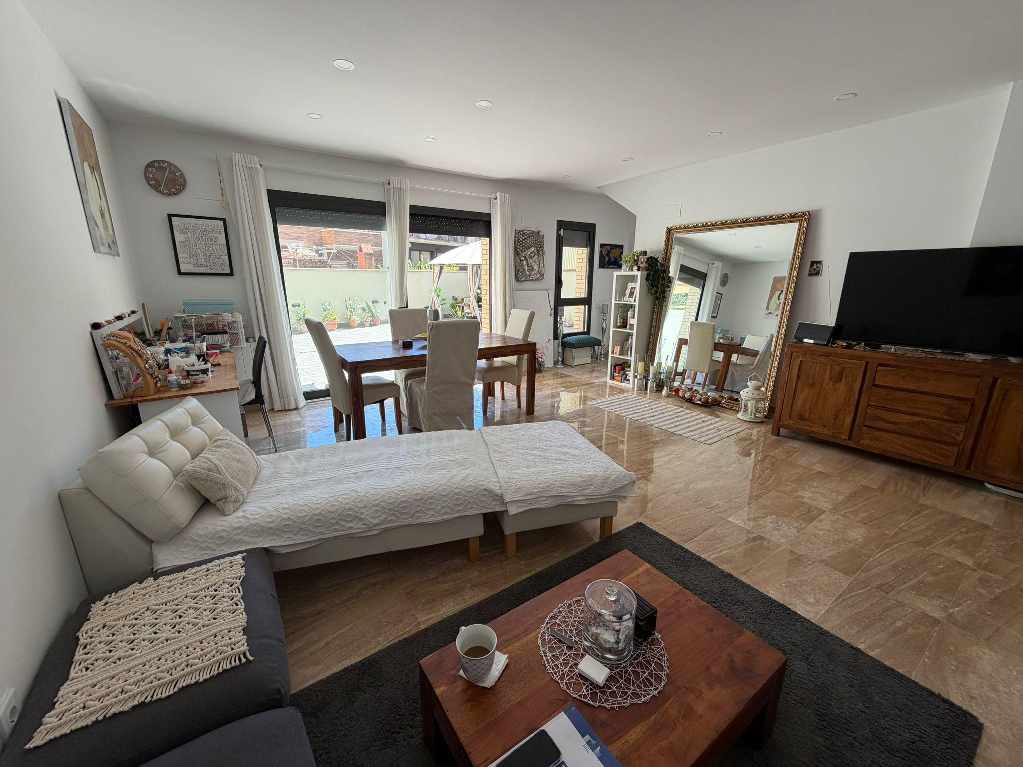 Imagen 25 Piso en venta en Hospitalet De Llobregat L´ / Mercat Can Serra