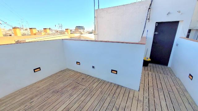 Imagen 2 Inmueble 302421 - Piso en venta en Barcelona / Junto Rambla del Raval