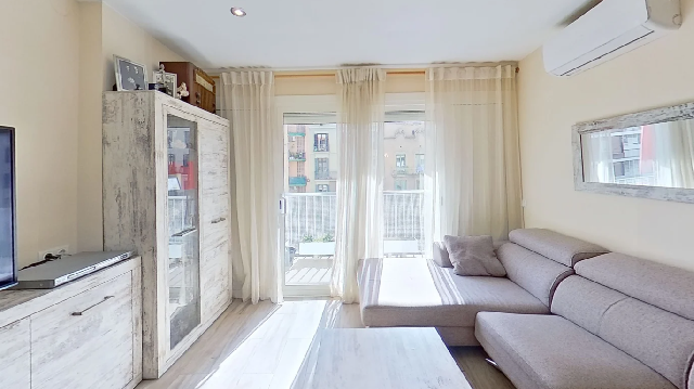 Imagen 1 Inmueble 302656 - Piso en venta en Barcelona / Junto Avda. de Roma