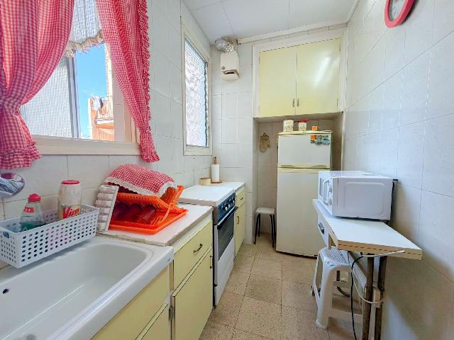 Imagen 12 Inmueble 302698 - Piso en venta en Barcelona / Junto Ronda Sant Antoni y metro L2