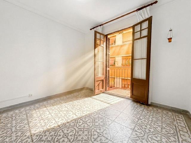 Imagen 37 Inmueble 302698 - Piso en venta en Barcelona / Junto Ronda Sant Antoni y metro L2