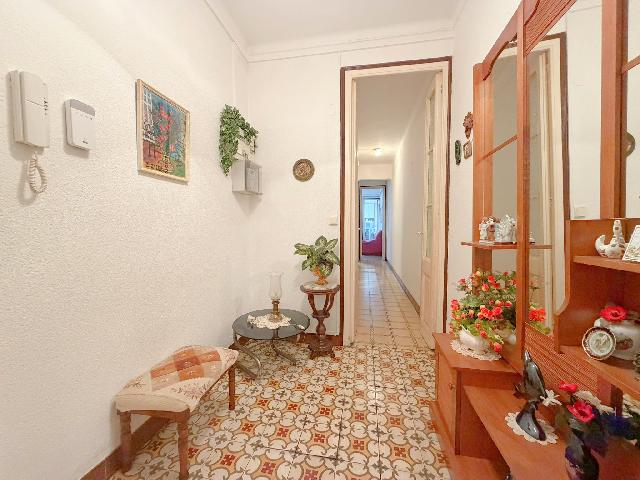 Imagen 32 Inmueble 302698 - Piso en venta en Barcelona / Junto Ronda Sant Antoni y metro L2