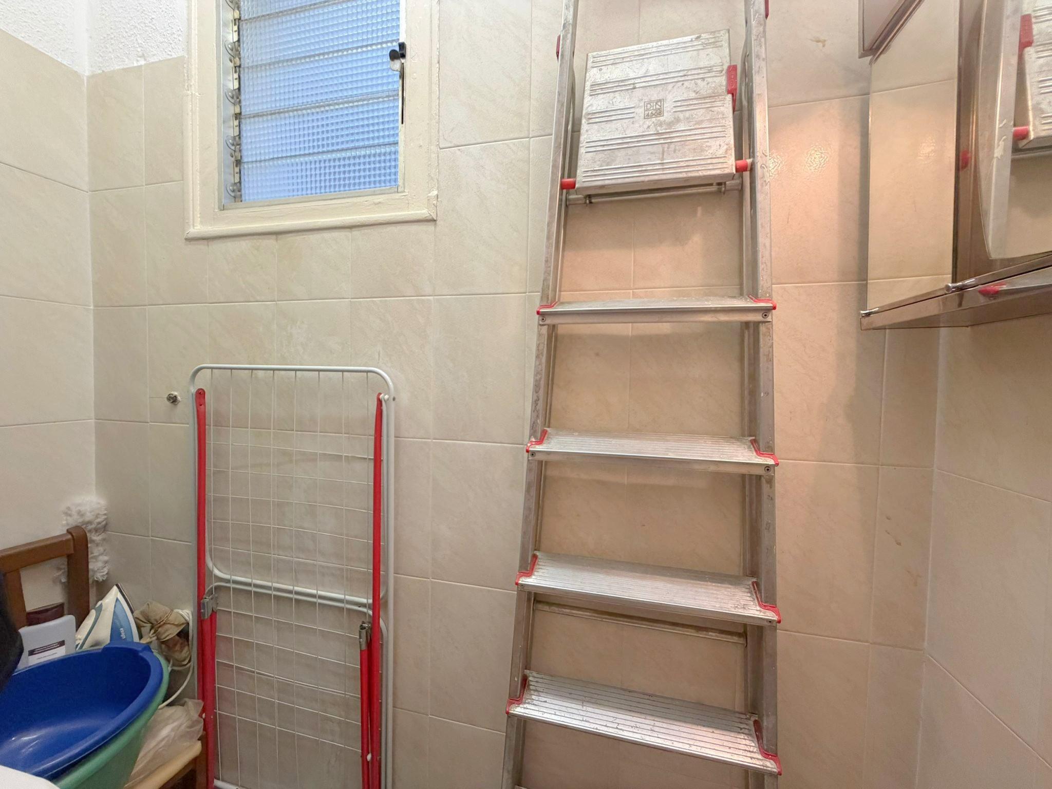 Imagen 20 Piso en venta en Barcelona / Junto Ronda Sant Antoni y metro L2