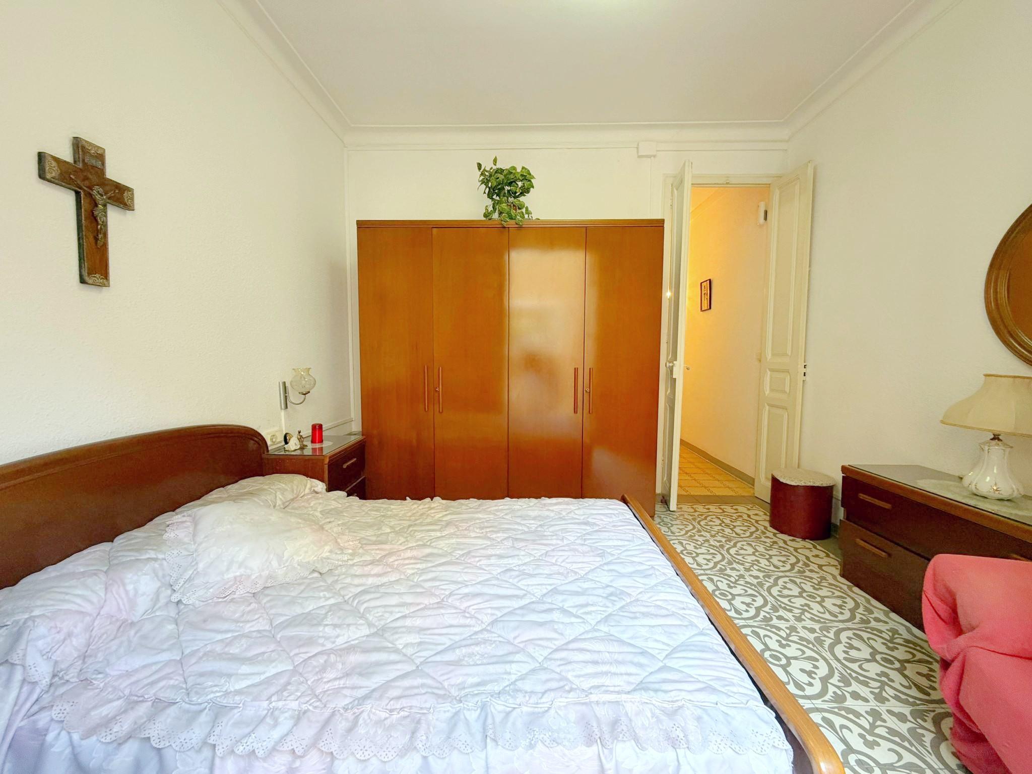 Imagen 21 Piso en venta en Barcelona / Junto Ronda Sant Antoni y metro L2
