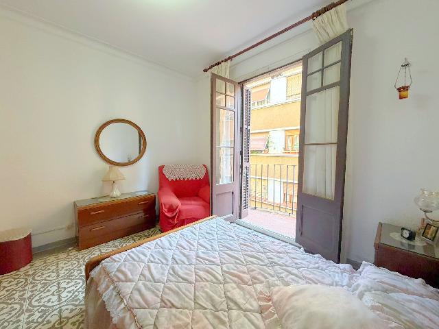 Imagen 25 Inmueble 302698 - Piso en venta en Barcelona / Junto Ronda Sant Antoni y metro L2