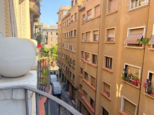 Imagen 23 Inmueble 302698 - Piso en venta en Barcelona / Junto Ronda Sant Antoni y metro L2